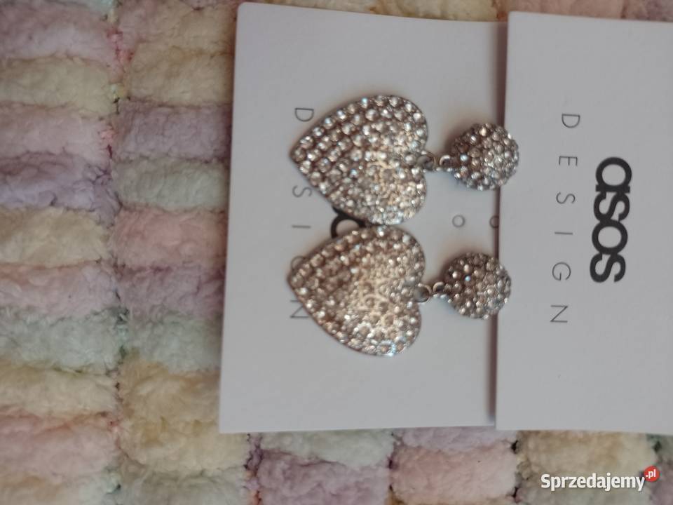 ASOS Bogato zdobione kolczyki z Londynu serca Kraków