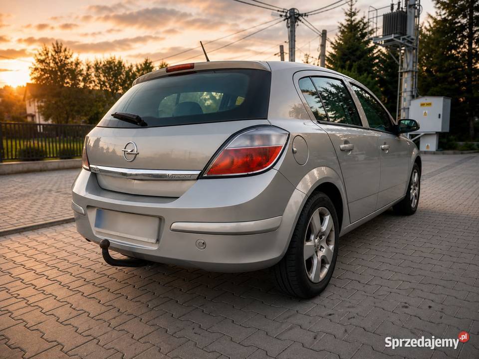 Opel Astra H 16 Benzyna 2006 SCT 5drzwiowy CD