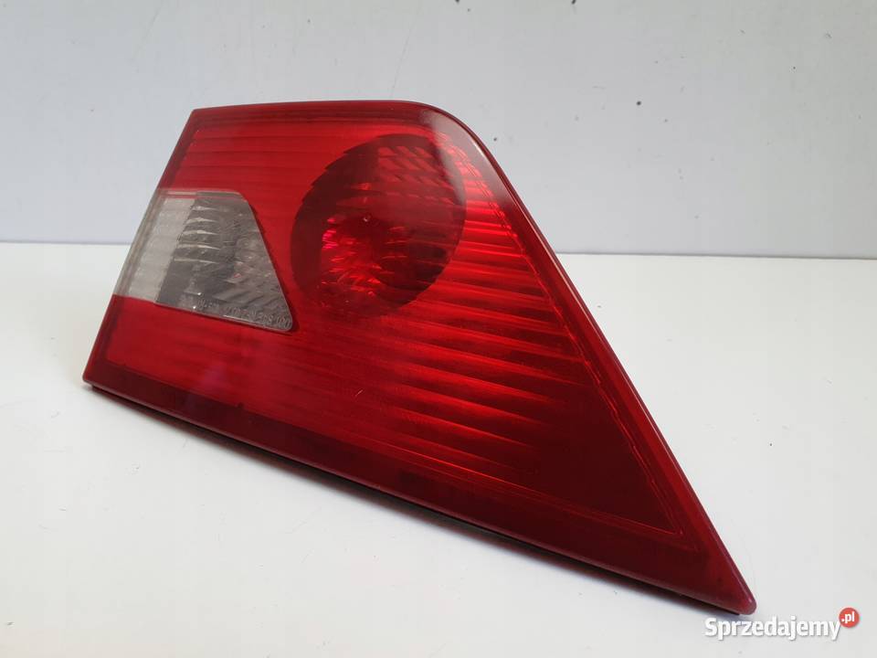 BMW X3 E83 0306r TYLNIA TYLNA LAMPA PRAWA prawy osobowe Rudka