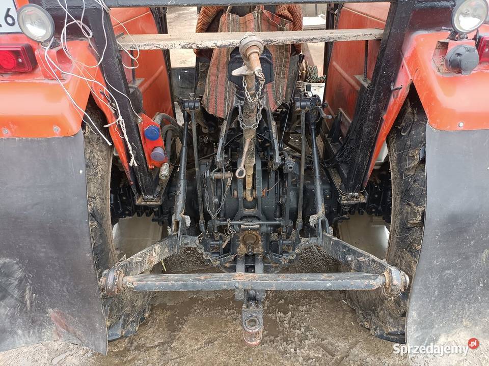 Massey Ferguson 255 Charsznica