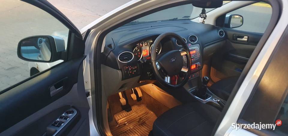 Ford Focus mk2 2009r benzyna 1800cm3 Focus Kielce sprzedam