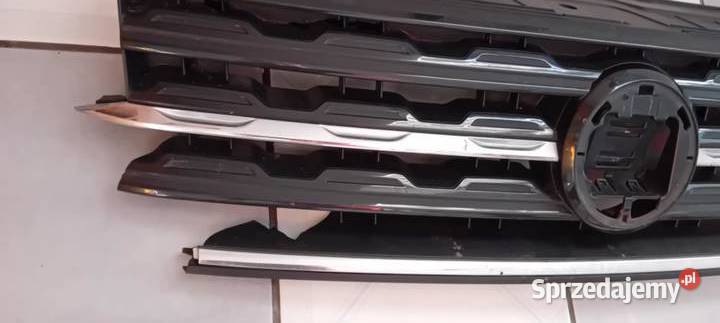 Vw T Cross 2021 r Listwy chromowe atrapy grila Rok produkcji 2021 Zbiersk