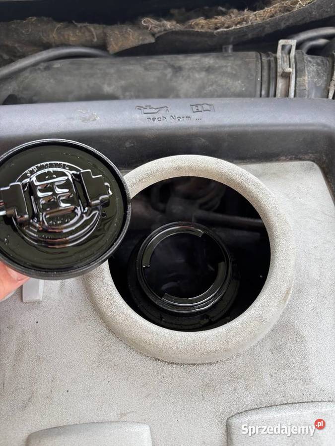 Volkswagen Golf 5 19 TDI 144 Żarów sprzedam