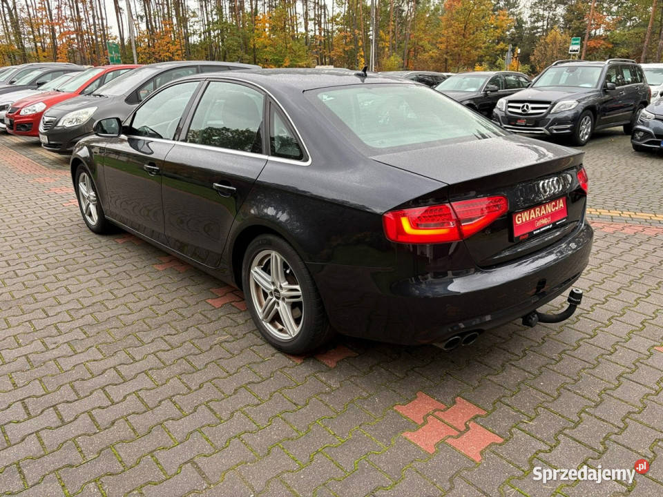 Audi A4 sedan 18 benzyna 170 Xenony LEDy Duża aluminiowe felgi mazowieckie Lipówki sprzedam