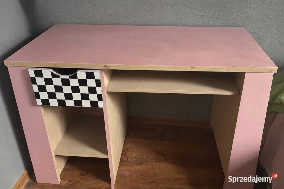 Różowe biurko 110x95 95cm Piotrków Trybunalski