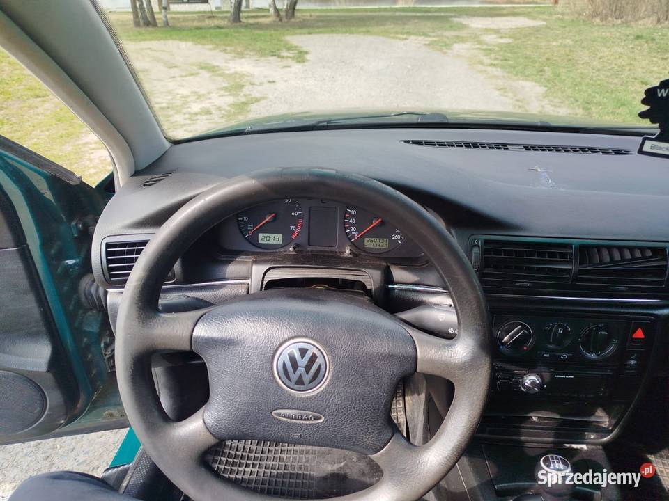 Volkswagen Passat 18 benzyna gaz VAT marża Narol