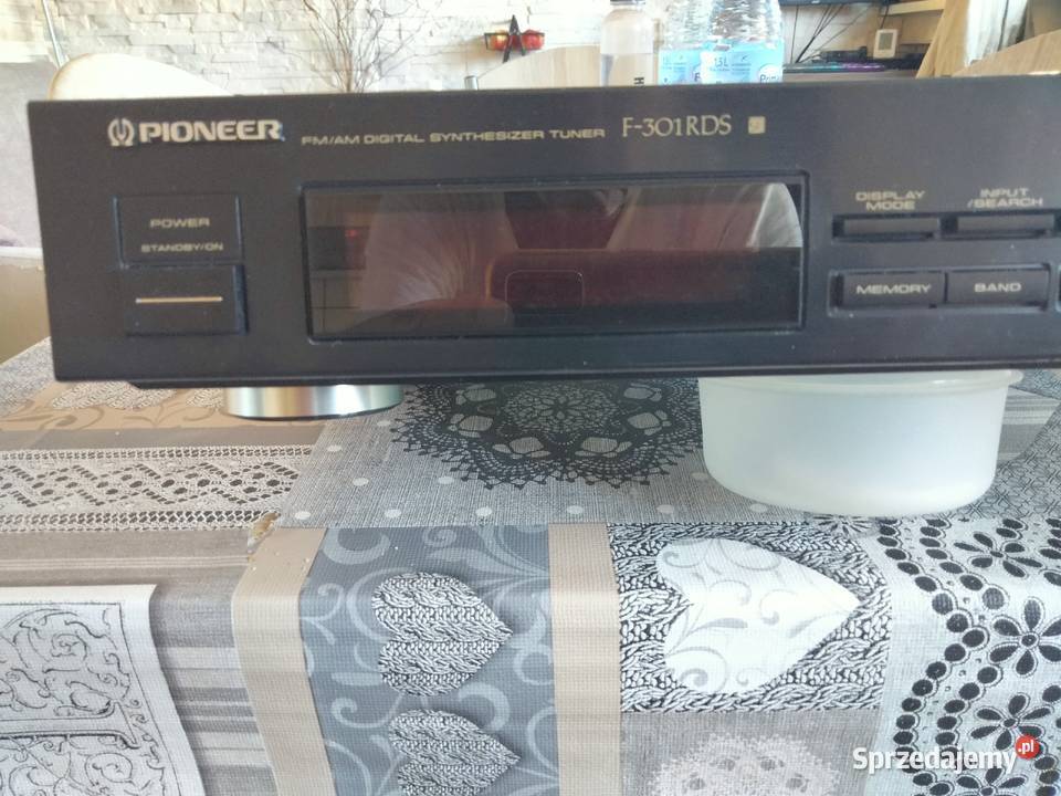 Pionier model F301RDS Tuner Radiowy