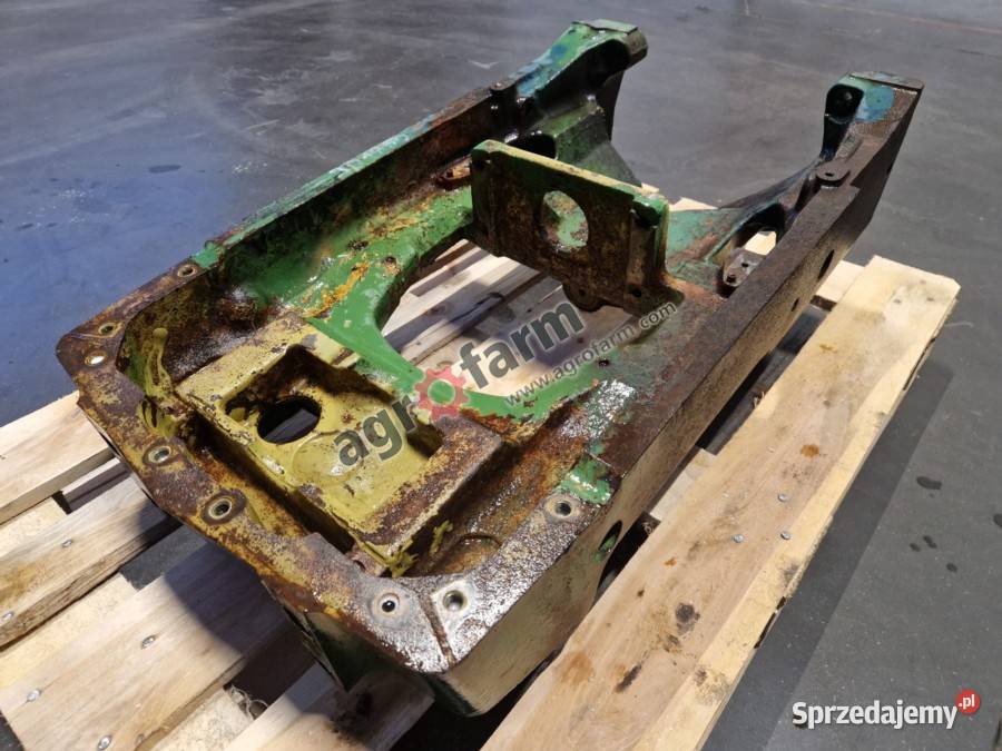 Wspornik przedniego mostu John Deere 1950 1850 Byków