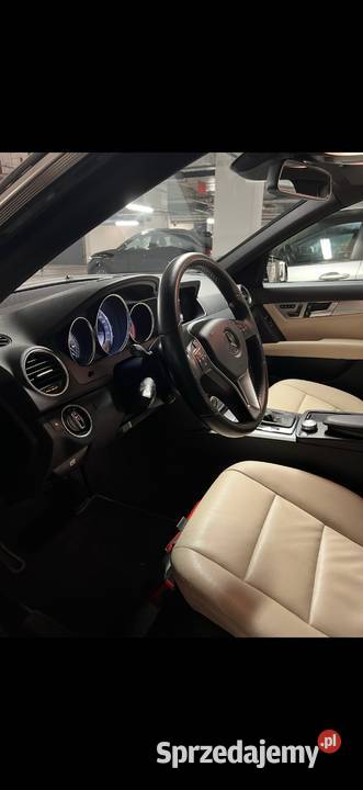 Zadbany MercedesBenz C180 w204 reflektory ksenonowe Warszawa sprzedam