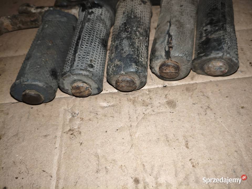 Podnóżki kierowcy i pasażera M72 Leszno