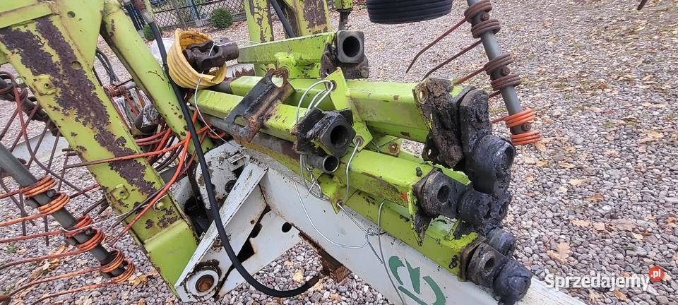 Claas liner 660 zgrabiarka 2 karuzelowa Huta Szklana sprzedam