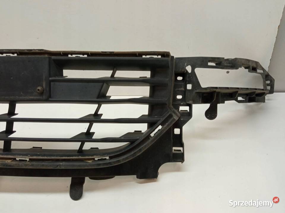 KRATKA ZDERZAKA ŚRODKOWA DOLNA LIFT 622547652R