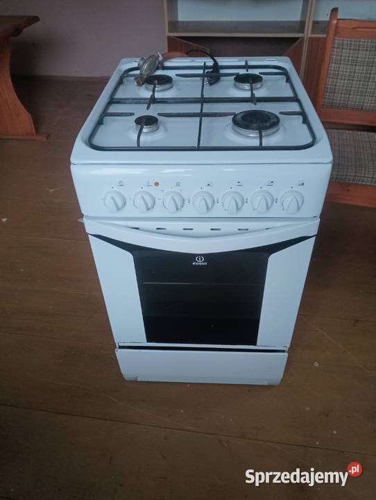 Kuchenka gazowa z piekarnikiem sprzedam