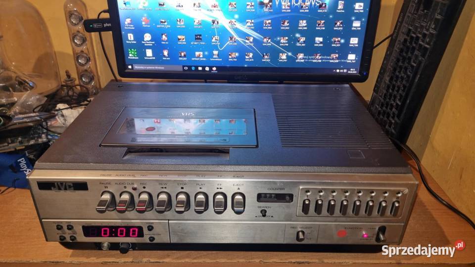 Magnetowid JVC HR3330 Pierwszy na świecie VHS Warta