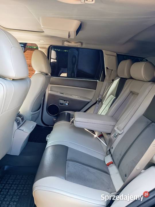 Jeep Grand Cherokee Overland Cybinka