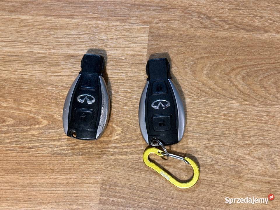 INFINITI Q30 2016 15d 109 automat salon 2 kpl automatyczna Rzeszów sprzedam
