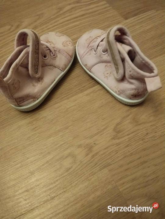 Buciki z jednorożcami