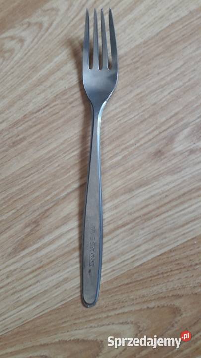 007Sztućce z PRLsygnowane