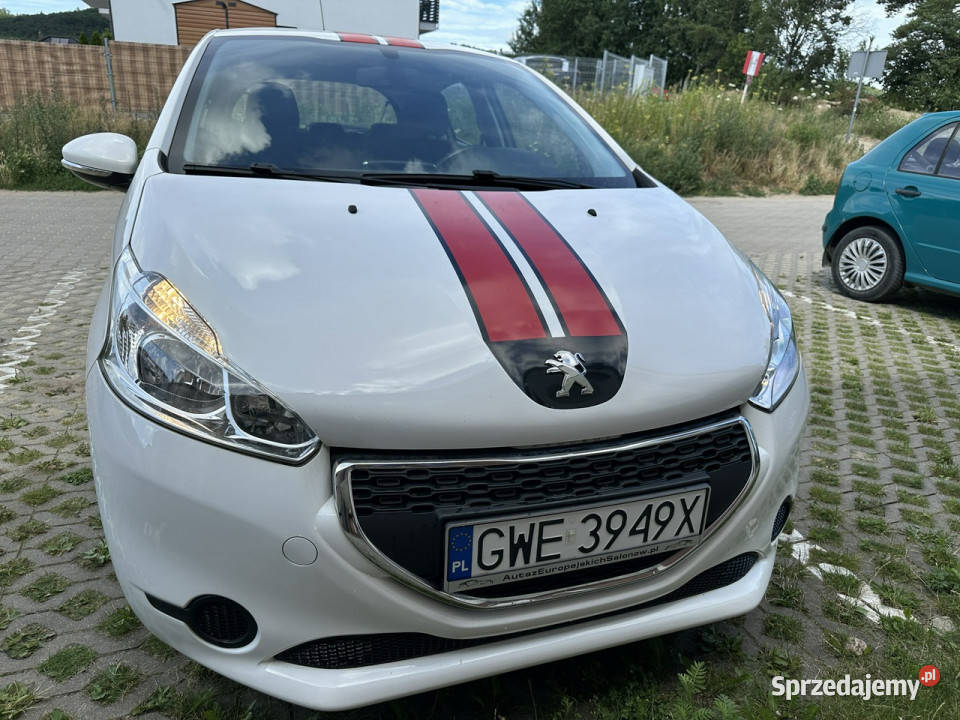 Peugeot 208 Benzyna tempomat nawigacja isofix światła do jazdy dziennej Wejherowo