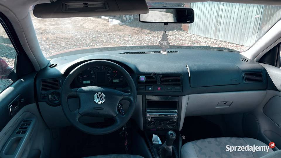 VW Golf IV 14 LPG 75 1999r klima hak Golf