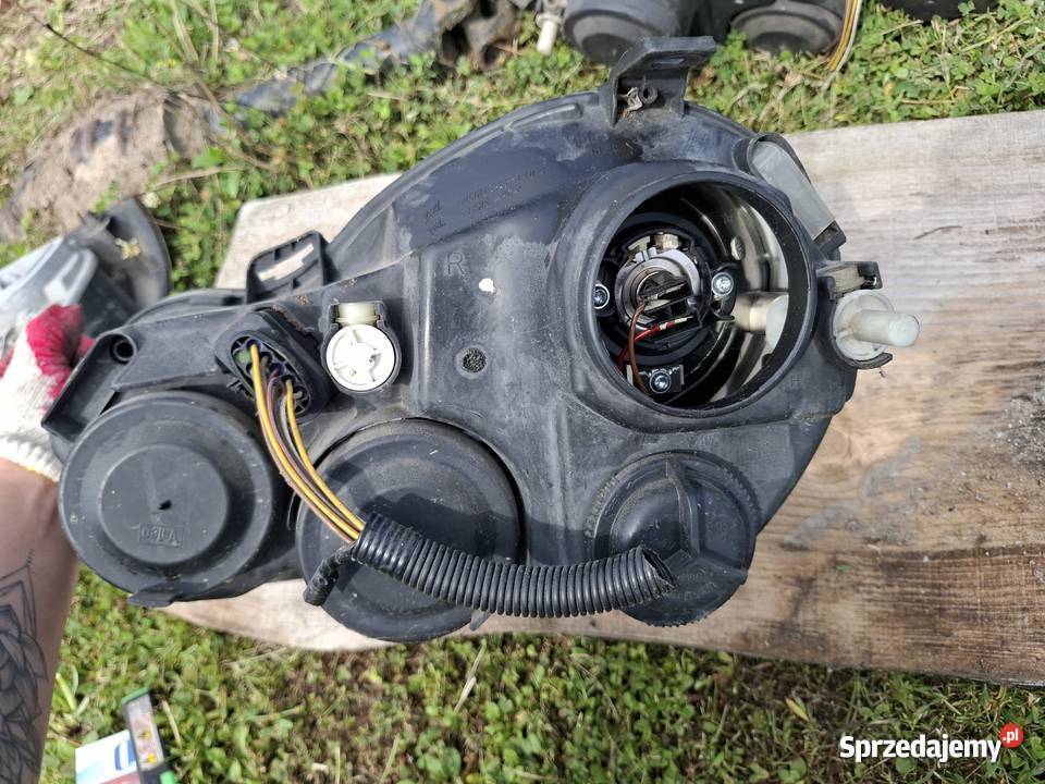 Lampa Prawa Przód Volkswagen Polo 4 Wisznice sprzedam