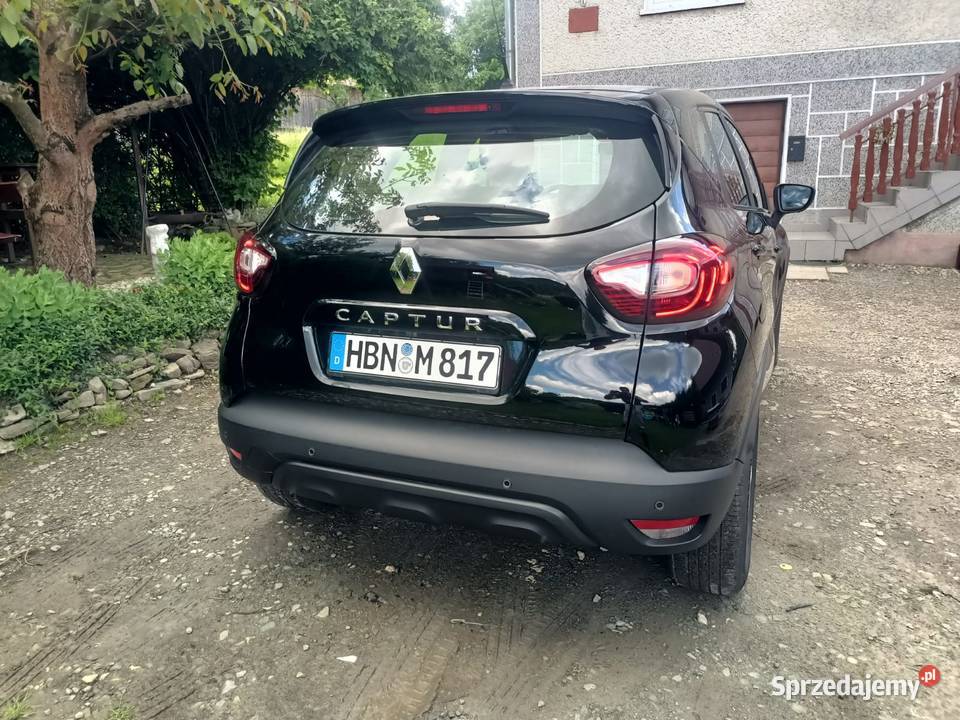 Renault Captur Rok produkcji 2018 Podłopień