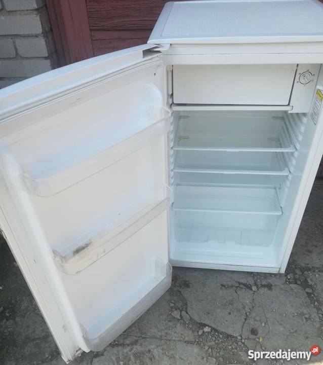 Lodówka Candymożliwy transport Lodówki i zamrażarki Warszawa