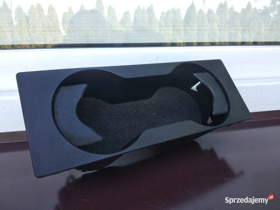 Audi A4 B5 uchwyt na kubki napoje cupholder w Sieradz