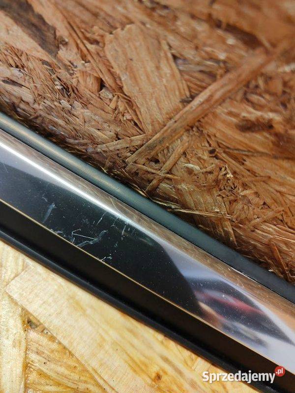 Listwa Zgarniająca Lewy Przód Audi A4 B8 Pleszew sprzedam