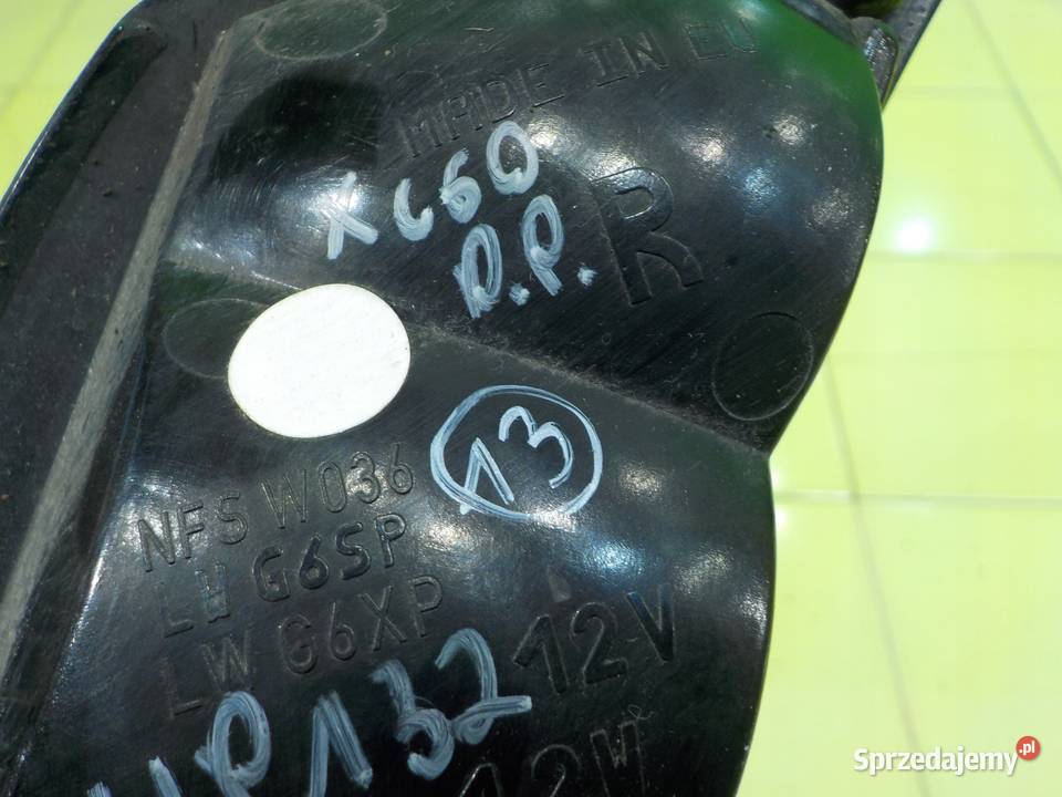 VOLVO XC60 24 D AUT 09r KOMBI 5D lampa DRL lewa