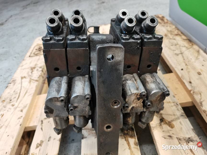 Case MX 270 Magnum Rozdzielacz hydrauliczny Pozostałe wielkopolskie Wilkowo sprzedam