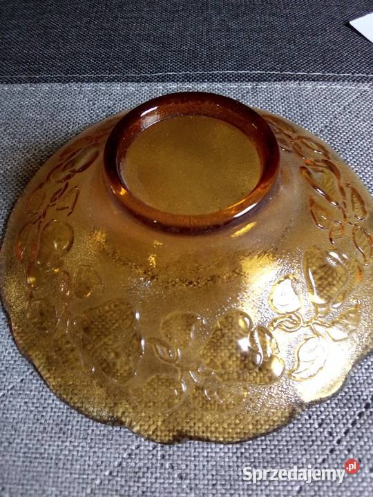 Piękna bursztynowa salaterka