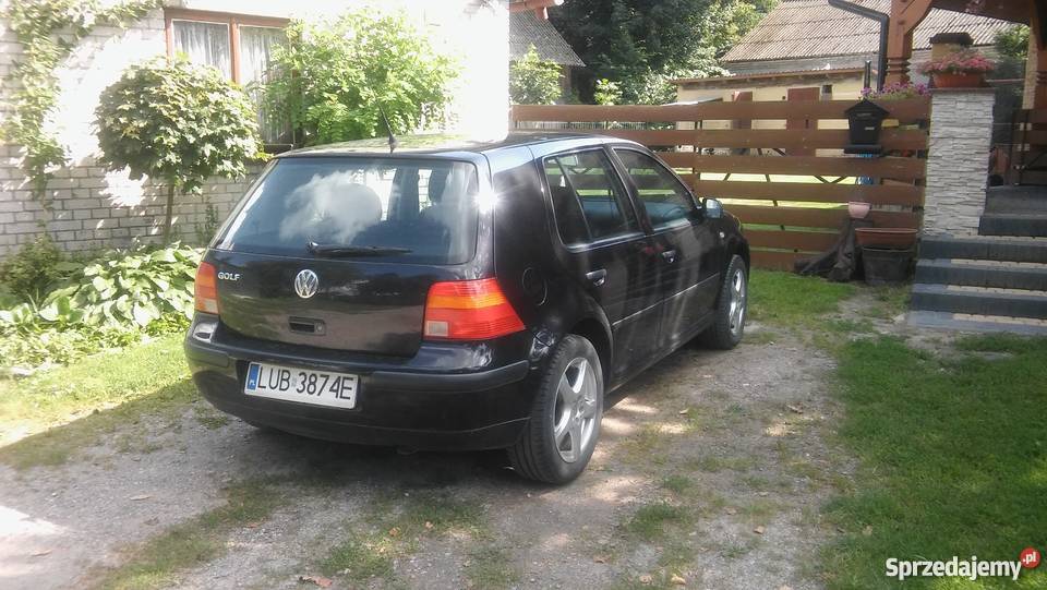VOLKSWAGEN GOLF IV 14 BENZYNA Niedrzwica Duża