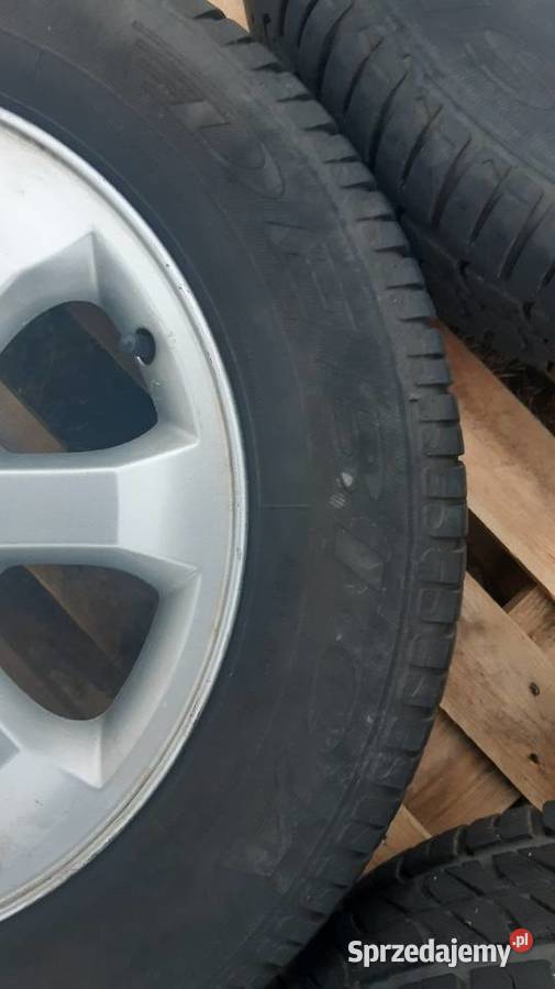 Alufelgi Opel Zafira opony DĘBICA Grabie Polskie sprzedam