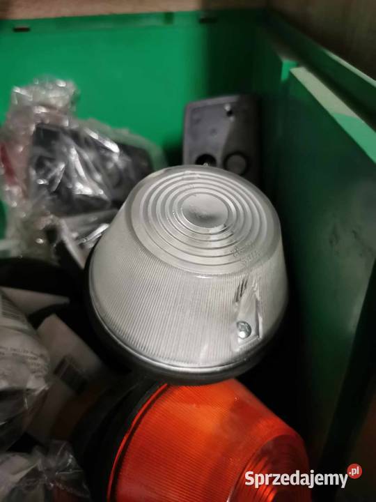 LAMPA OBRYSOWA BIAŁA rolnicza niska przyczepa Mórkowo sprzedam