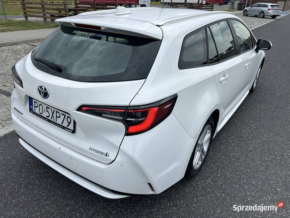 Toyota Corolla 18 hybryda 2022r automatyczna Tarnów sprzedam