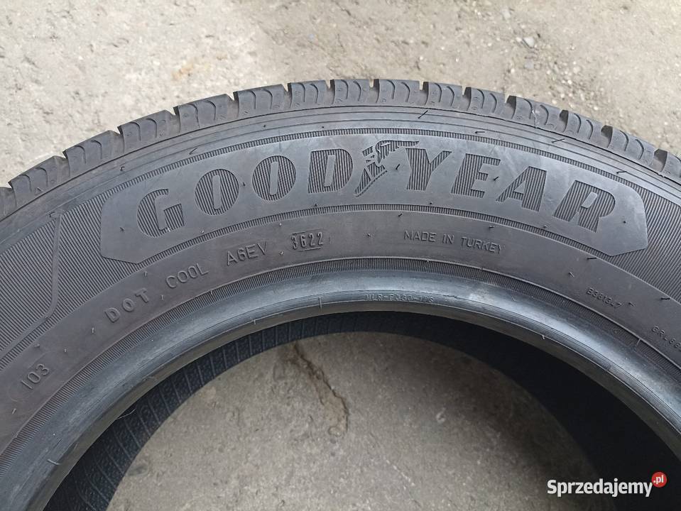 Opony Goodyear 21565 R16 C 106104H sprzedam