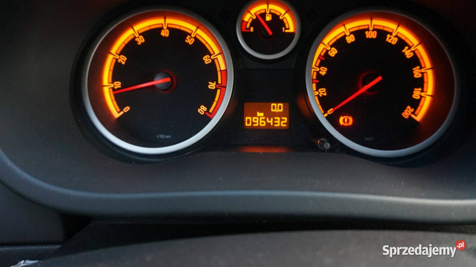 Opel Corsa zarejestrowany ubezpieczony Gwarancja lubuskie Zielona Góra sprzedam