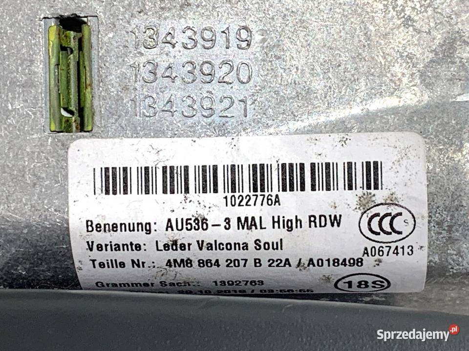 PODŁOKIETNIK AUDI Q8 SUV 4M8864207B osobowe Podłokietniki podkarpackie