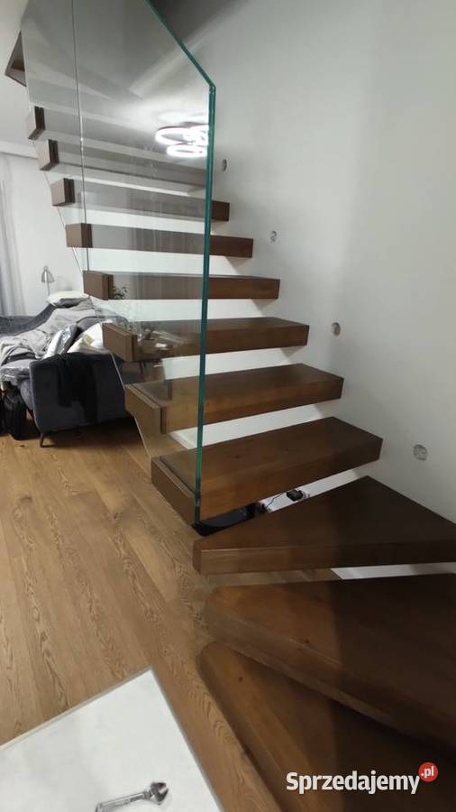 Schody polkowe nowoczesne
