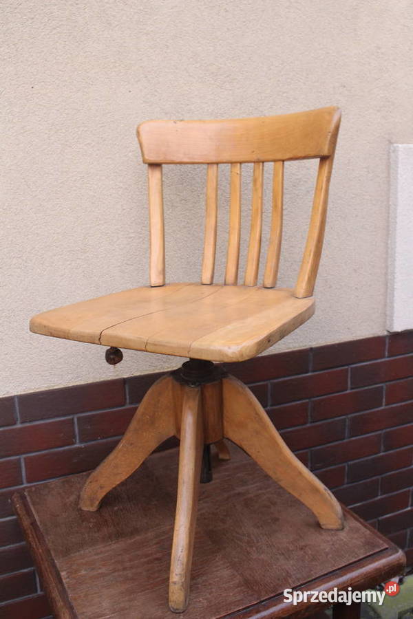 stare krzesło obrotowe