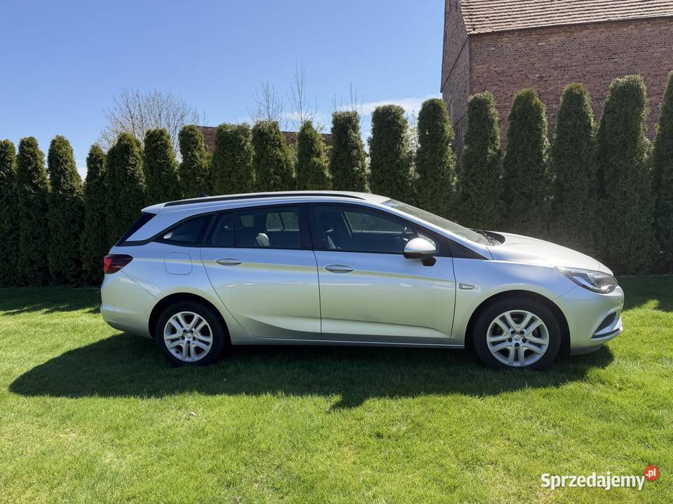 Opel Astra hak Motoryzacja