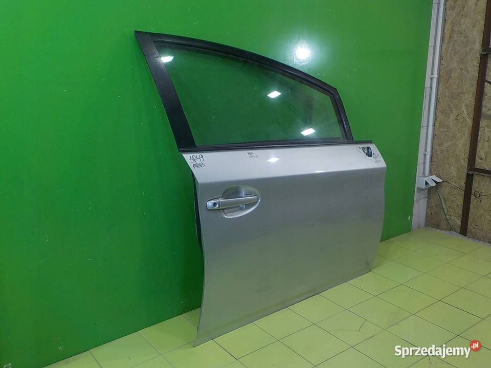 TOYOTA PRIUS III 10r 18 VVTI 5D drzwi prawe Suków sprzedam