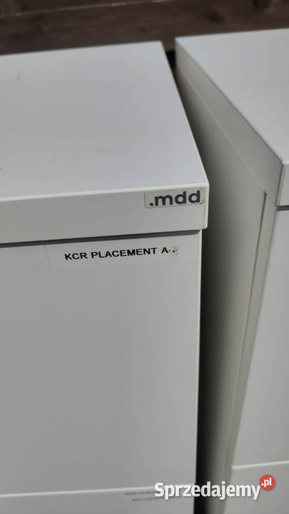 Komplet mebli biurowych MDD 2 x szafka 2 x sprzedam