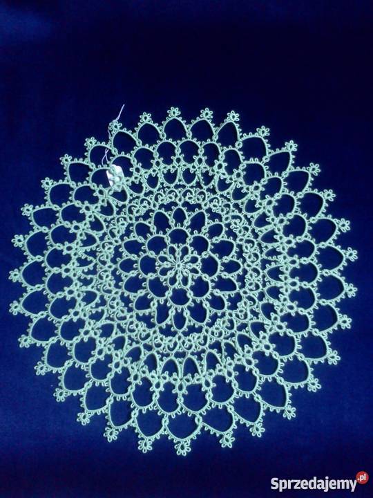 Serwetka frywolitkowa