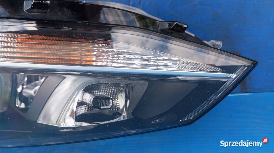 LAMPA LEWY PRZÓD EU VOLKSWAGEN GOLF VII 7 osobowe Nowy Tomyśl