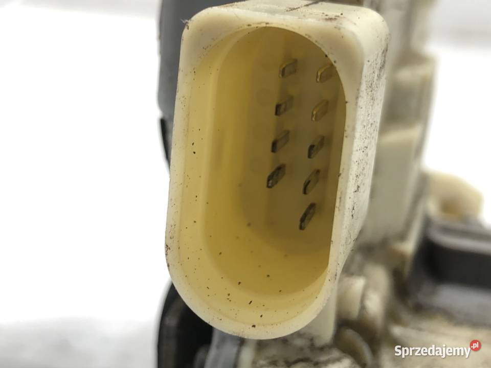 ZAMEK DRZWI LEWY PRZÓD VW PASSAT B6 Hatchback