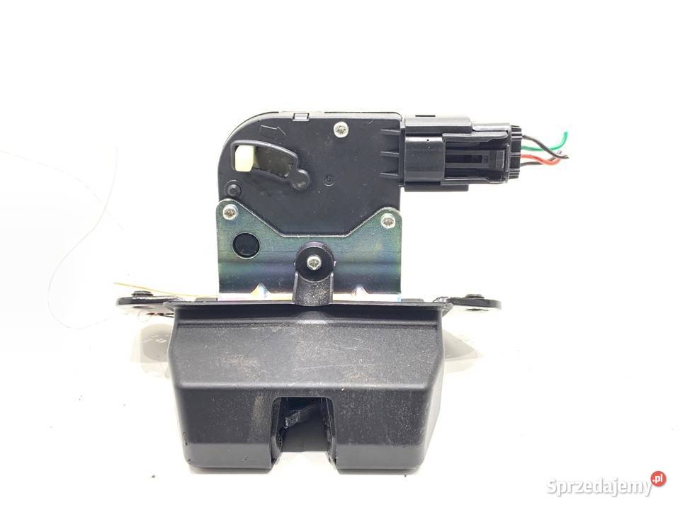 ZAMEK KLAPY TYŁ HYUNDAI i40 Kombi osobowe