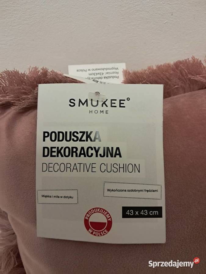 Poduszka dekoracyjna z frędzlami SMUKEE HOME