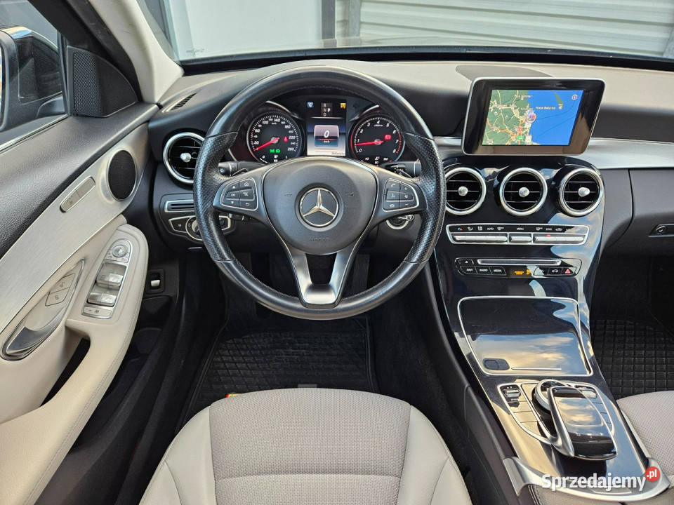 Mercedes C 180 156 benzyna AUTOMAT polski salon 157200km Gdynia sprzedam